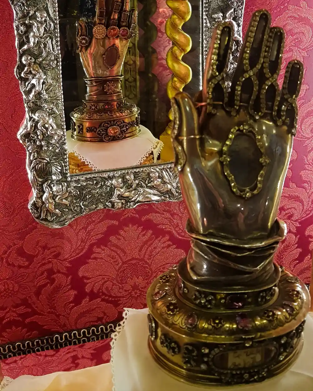 The incorruptible hand of Saint Teresa adorned with its diamond laureate ring.