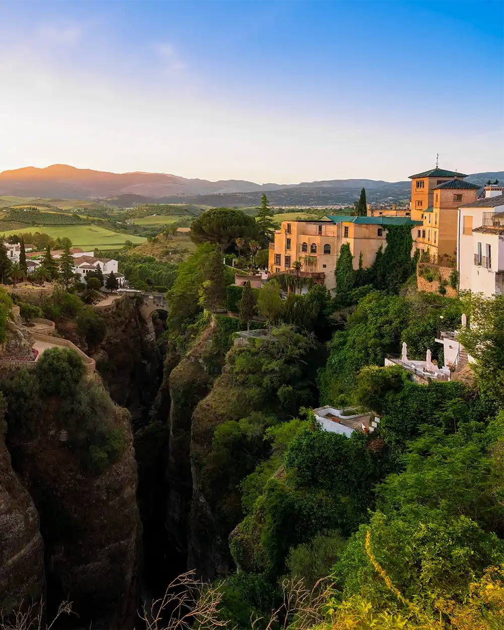 views from the jardines de cuenca in ronda