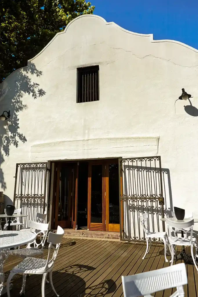 restaurant at setenil de las bodegas