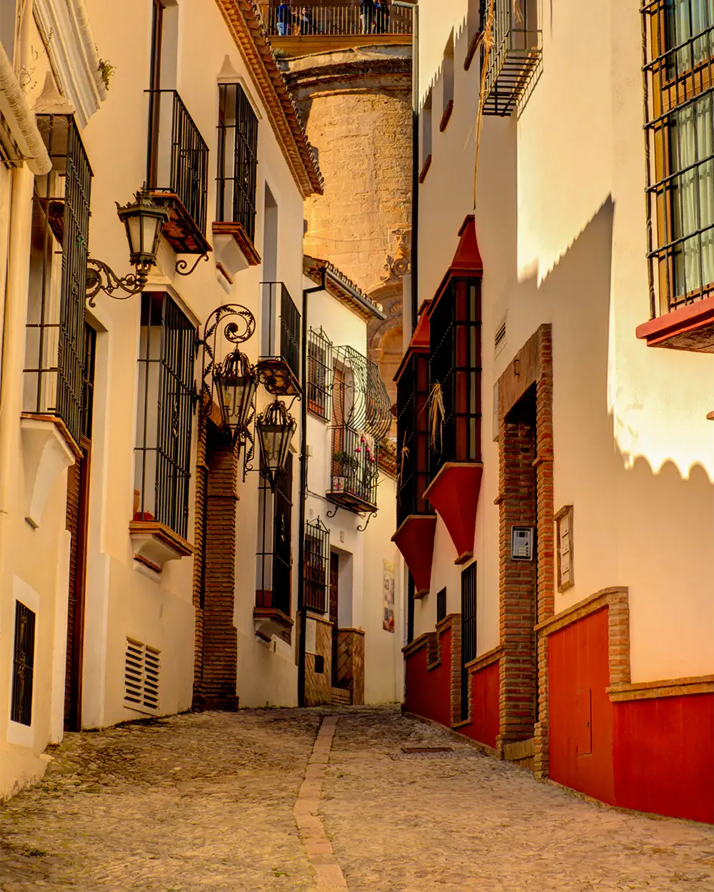 Photo of the street "Callejón de los Tramposos" in the Old Town of Ronda