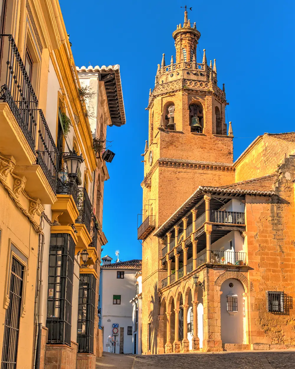 Photo of the Santa María la Mayor Church in the Plaza Duquesa de Parcent in Ronda